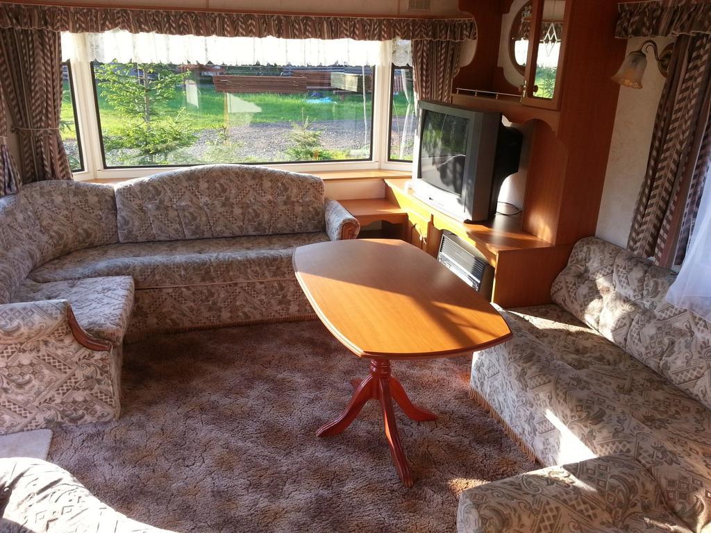 Camper Park Radkow Villa Buitenkant foto