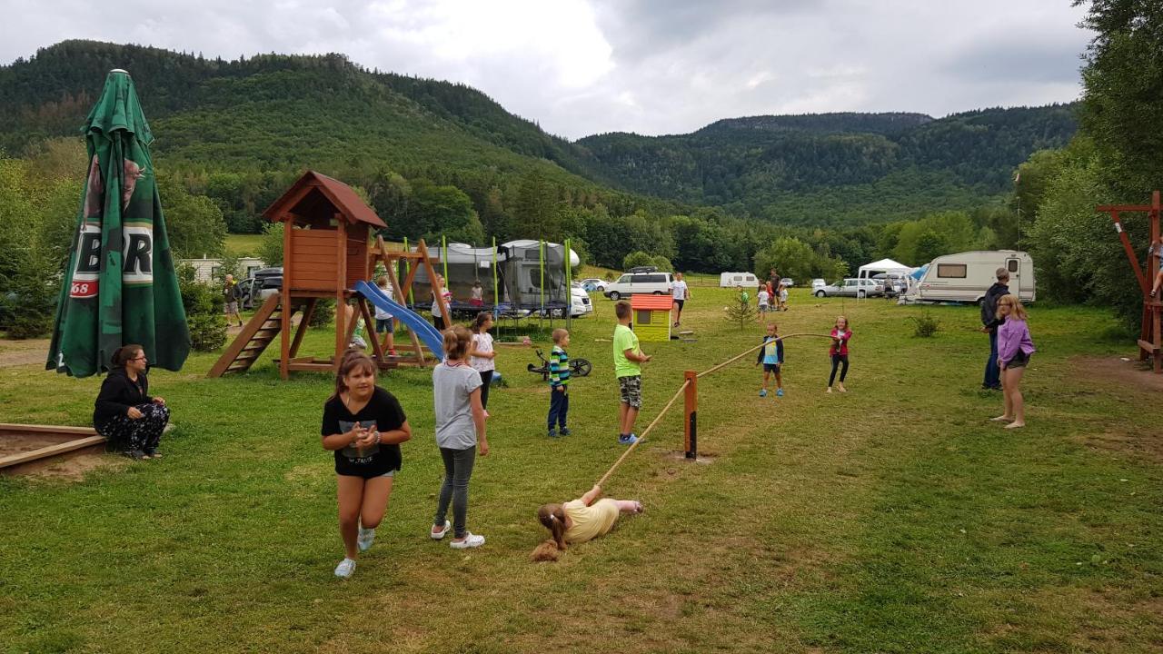 Camper Park Radkow Villa Buitenkant foto